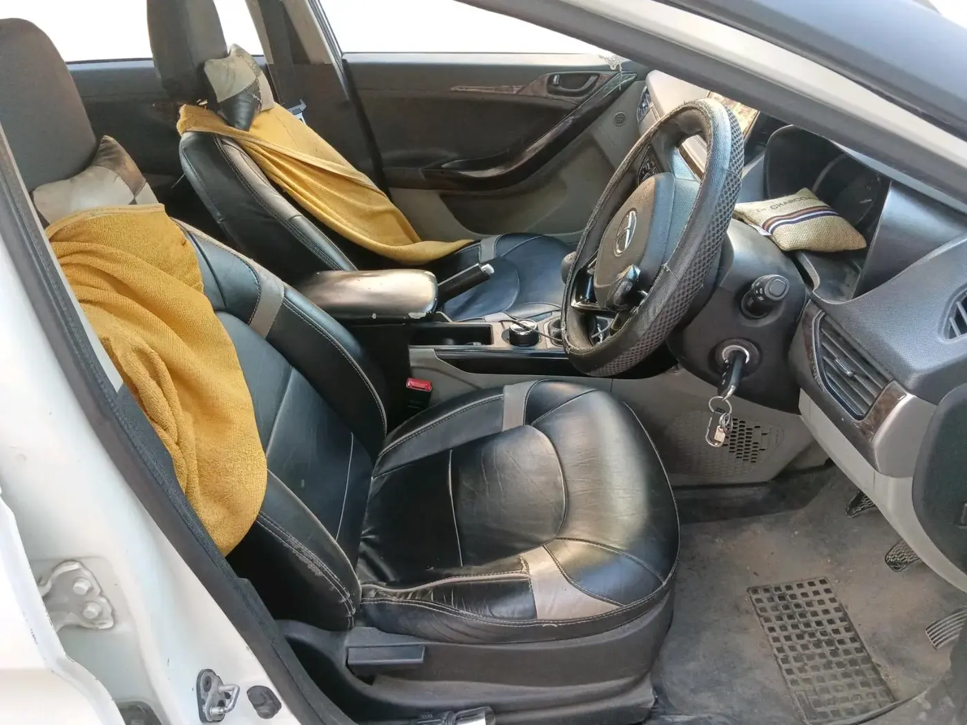 2019 Tata NEXON XM DIESEL, Diesel, Manual, 96,432 km, interior