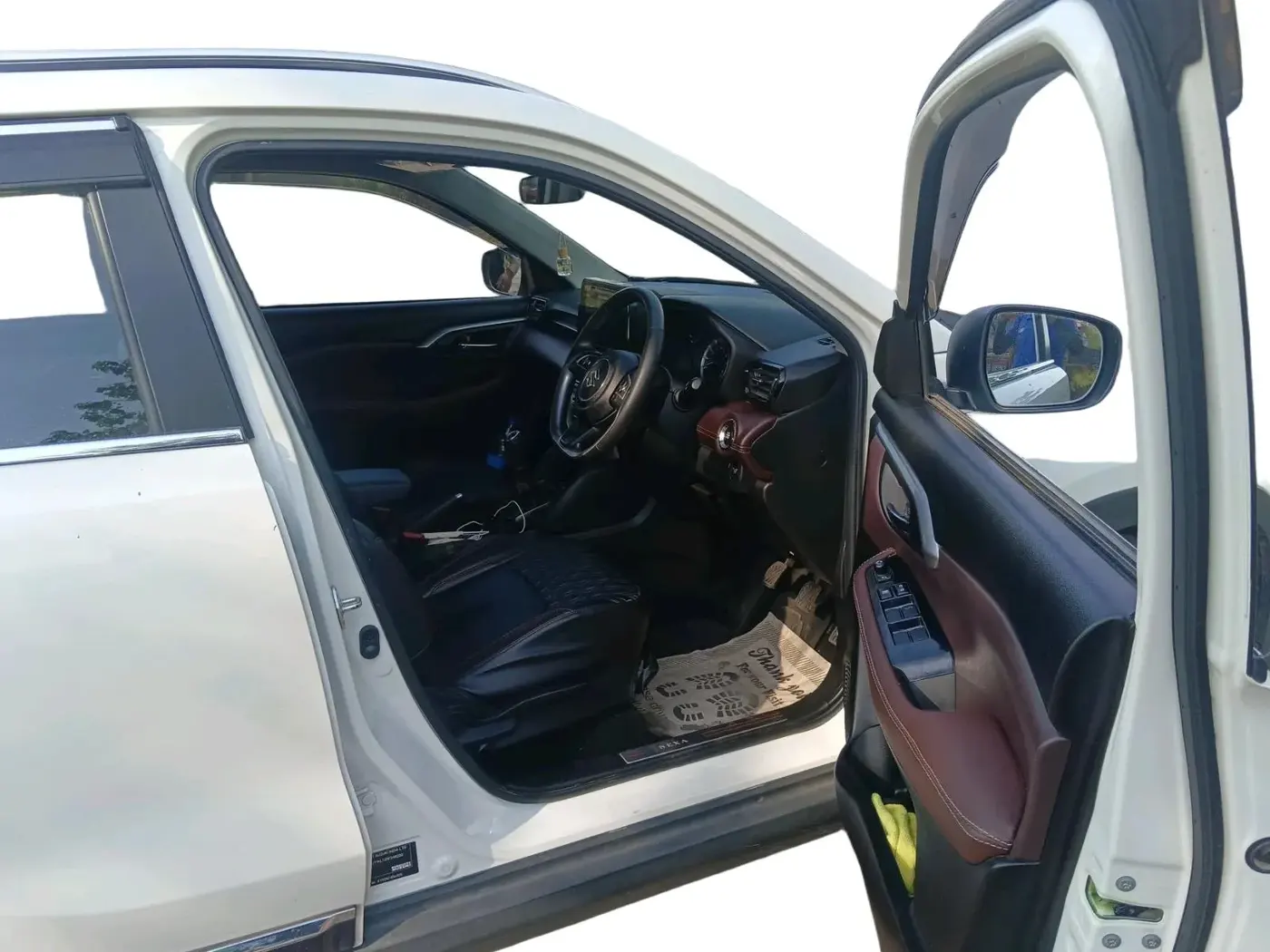 2024 Maruti Grand Vitara SIGMA SMART HYBRID, Petrol, Manual, 15,934 km, interior