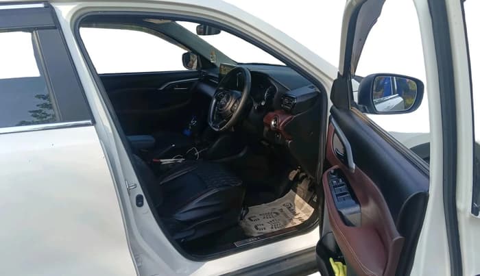 2024 Maruti Grand Vitara SIGMA SMART HYBRID, Petrol, Manual, 15,934 km, interior