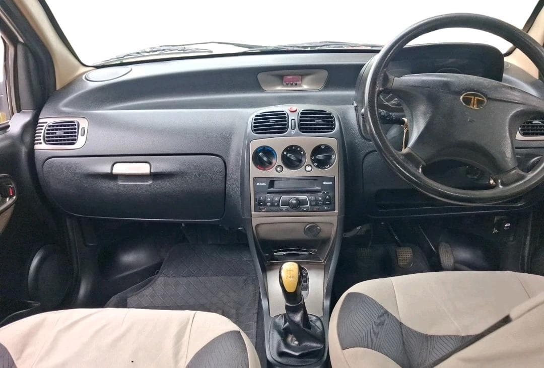 2015 Tata Indigo ECS LX TDI, Diesel, Manual, 1,46,359 km, interior