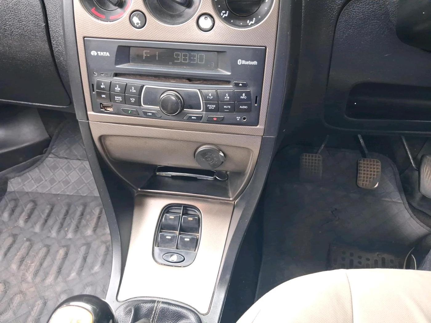 2015 Tata Indigo ECS LX TDI, Diesel, Manual, 1,46,359 km, interior