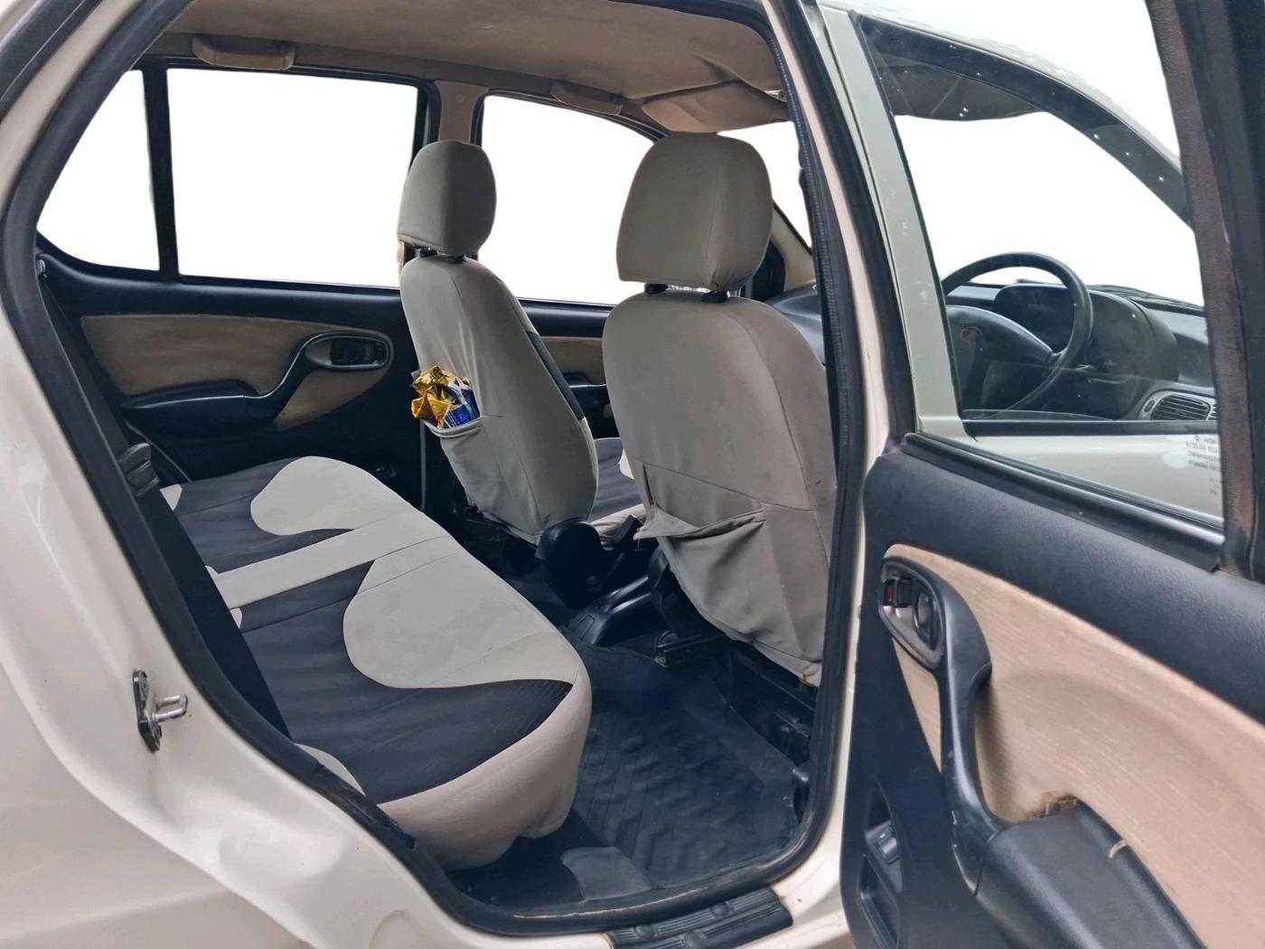 2015 Tata Indigo ECS LX TDI, Diesel, Manual, 1,46,359 km, interior