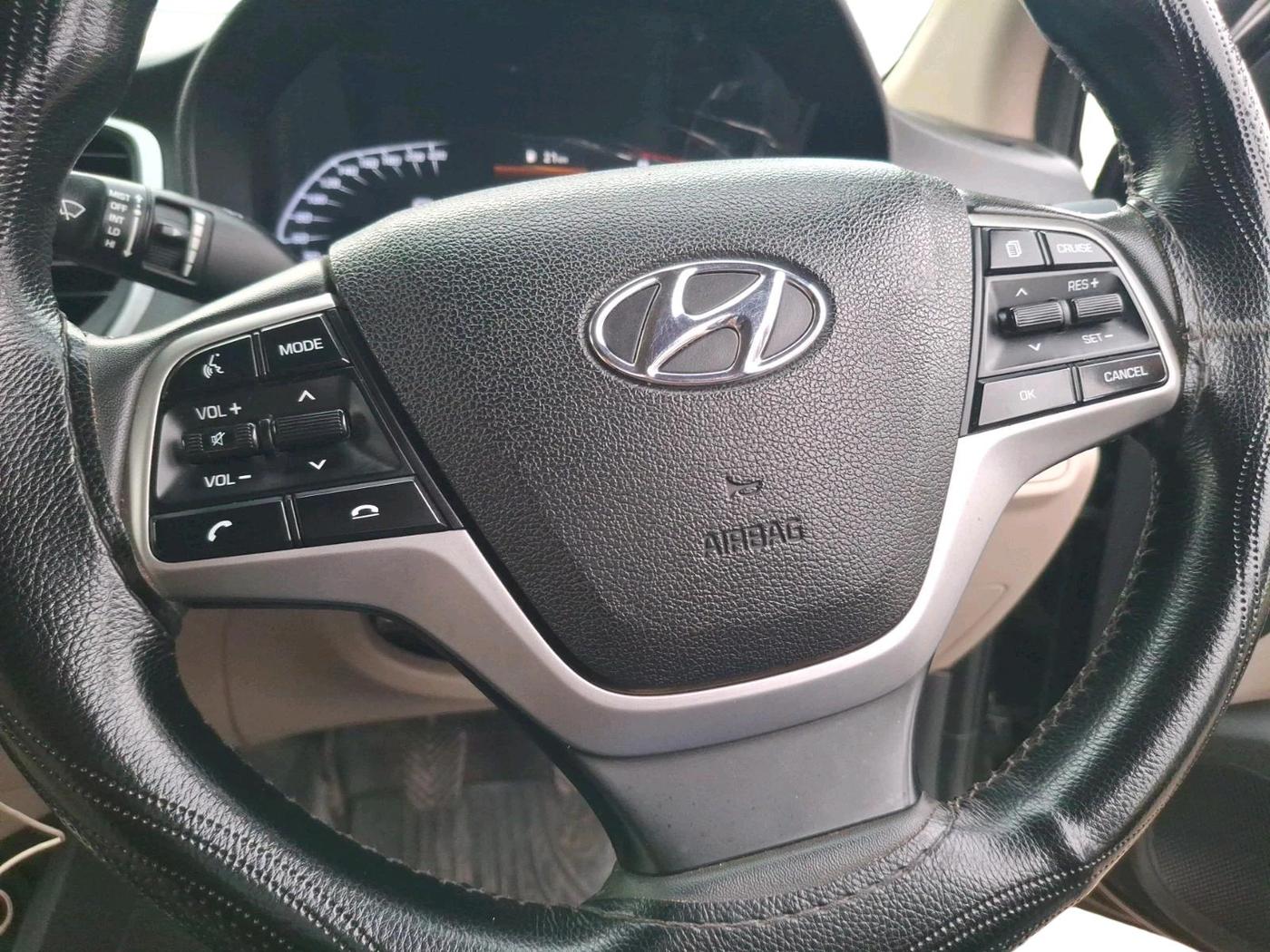 2021 Hyundai Verna SX 1.5 VTVT, Petrol, Manual, 1,22,291 km, interior