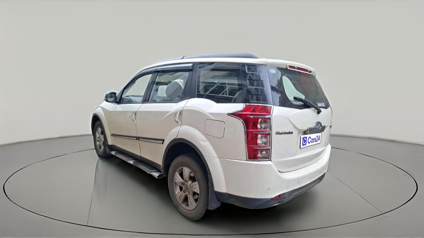 2013 Mahindra XUV500 W8, Diesel, Manual, 1,95,142 km, exterior