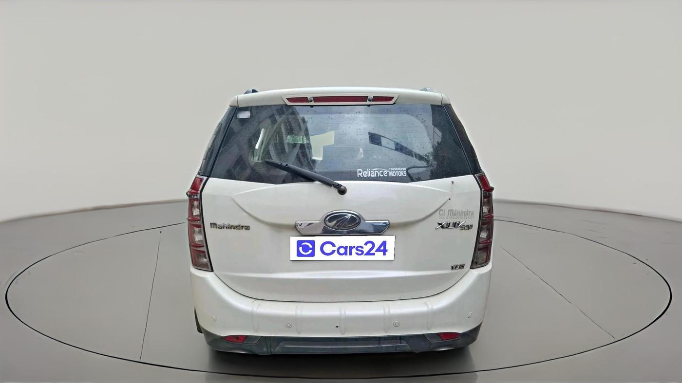 2013 Mahindra XUV500 W8, Diesel, Manual, 1,95,142 km, exterior
