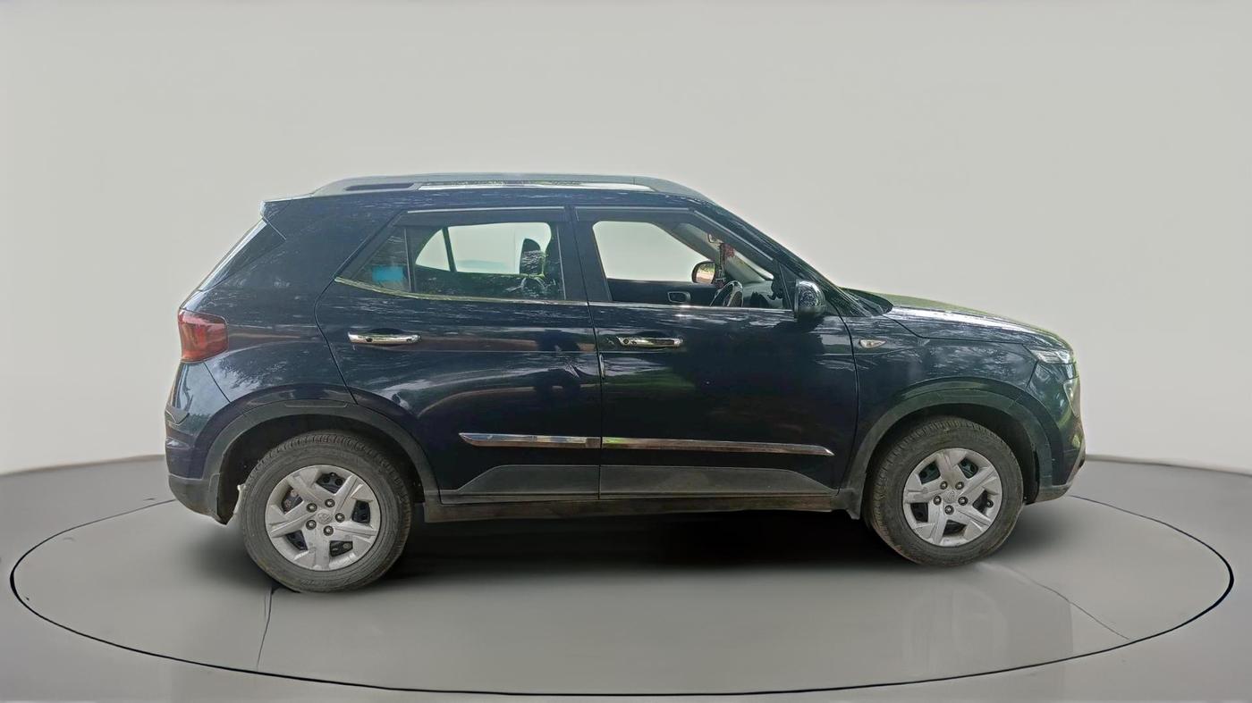 2019 Hyundai VENUE S 1.2, Petrol, Manual, 45,578 km, exterior