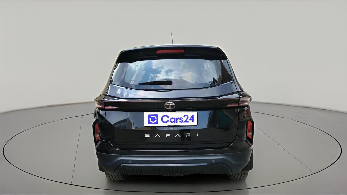 2024 Tata Safari ADVENTURE PLUS DARK EDITION AT, Diesel, Automatic, 8,917 km, exterior