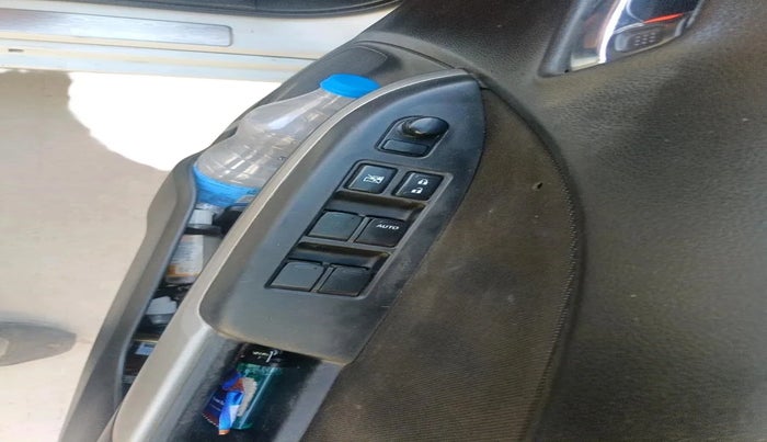 2016 Maruti Baleno ALPHA PETROL 1.2, Petrol, Manual, 1,11,301 km, interior