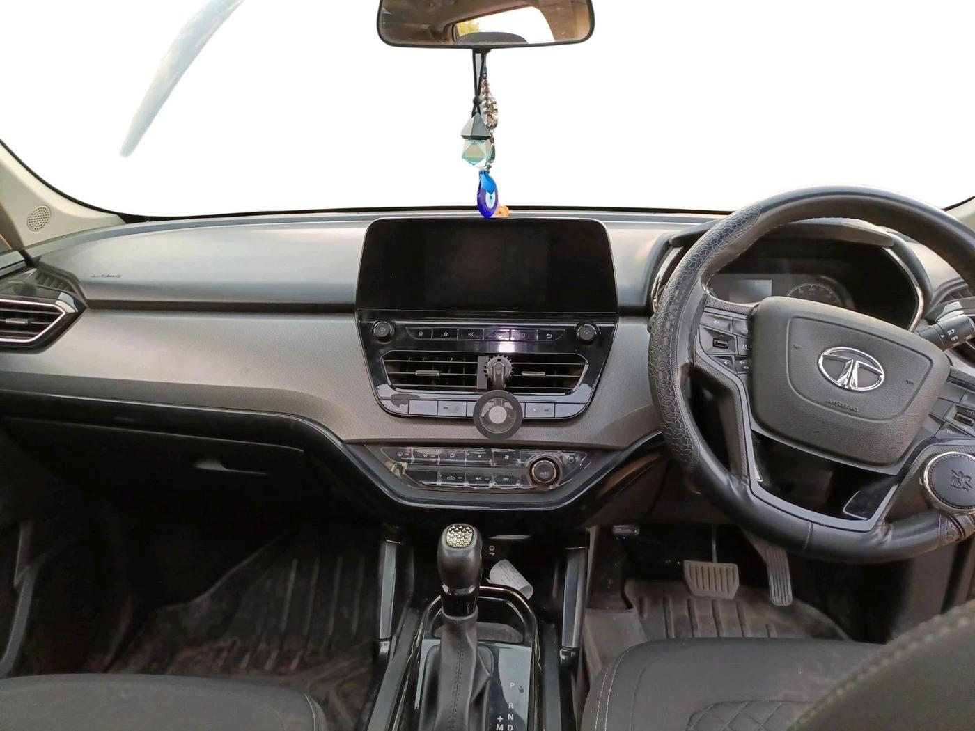 2022 Tata Harrier XTA 2.0L KRYOTEC PLUS, Diesel, Automatic, 49,446 km, interior