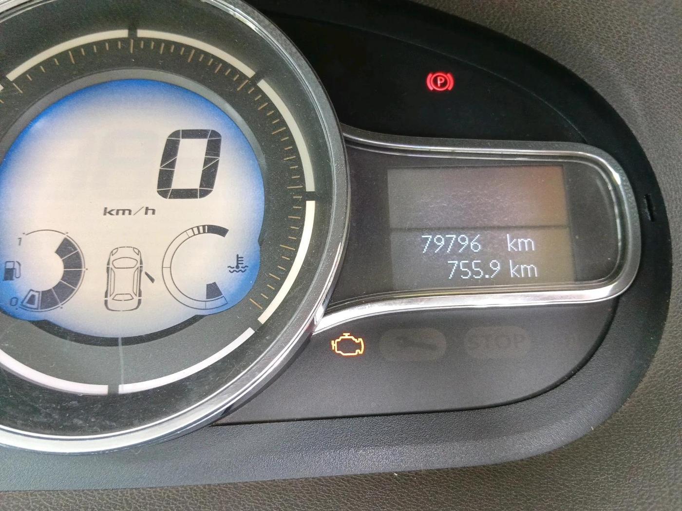 2014 Renault Fluence 1.5 E2, Diesel, Manual, 79,796 km, interior