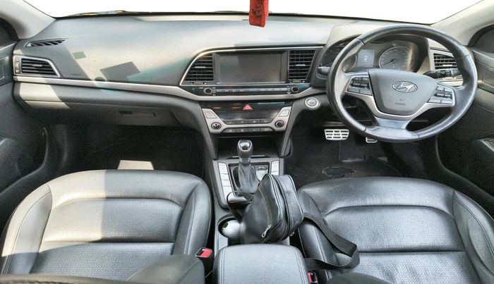 2016 Hyundai New Elantra 2.0 SX(O) AT PETROL, Petrol, Automatic, 42,148 km, interior
