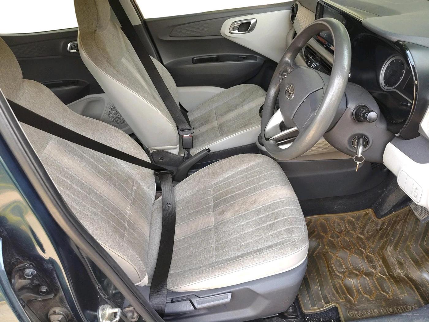 2020 Hyundai GRAND I10 NIOS SPORTZ AMT 1.2 KAPPA VTVT, Petrol, Automatic, 41,873 km, interior