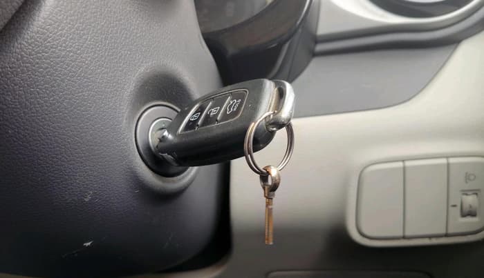 2020 Hyundai GRAND I10 NIOS SPORTZ AMT 1.2 KAPPA VTVT, Petrol, Automatic, 41,873 km, interior
