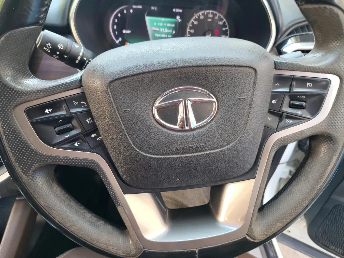 2022 Tata Harrier XZ PLUS 2.0L DUAL TONE, Diesel, Manual, 83,239 km, interior