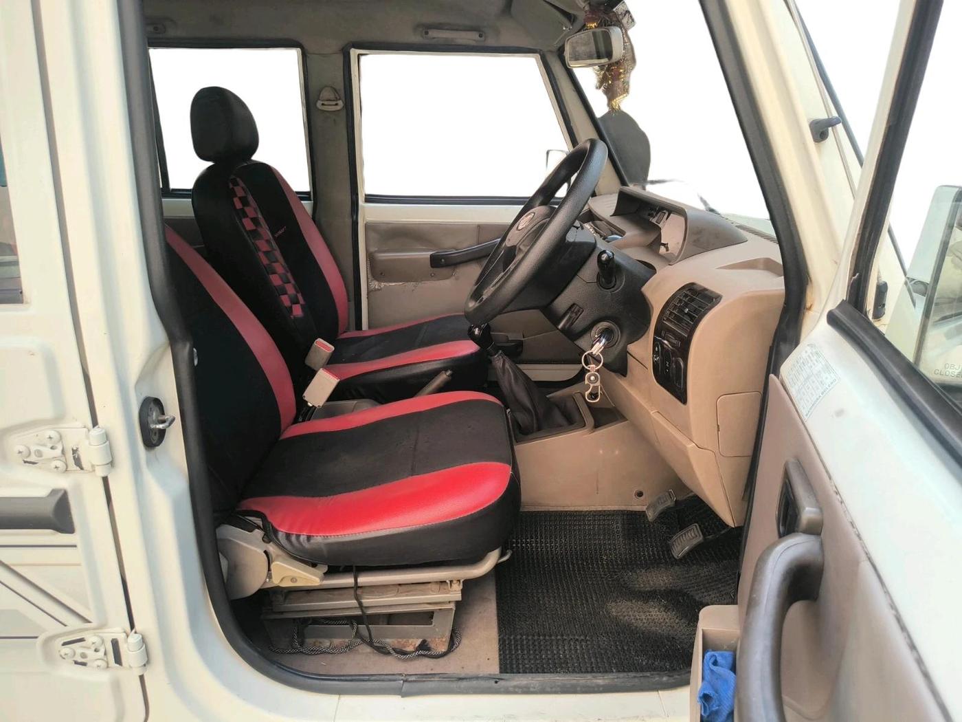 2019 Mahindra Bolero ZLX BS IV, Diesel, Manual, 1,14,813 km, interior