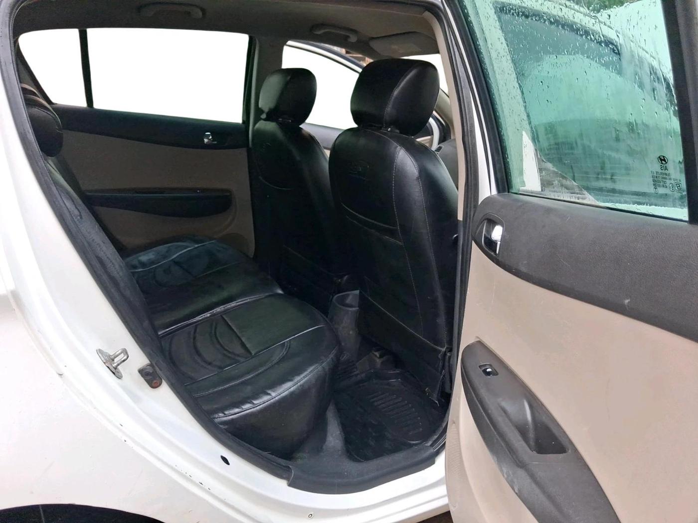 2012 Hyundai i20 ASTA 1.4 CRDI, Diesel, Manual, 1,11,085 km, interior