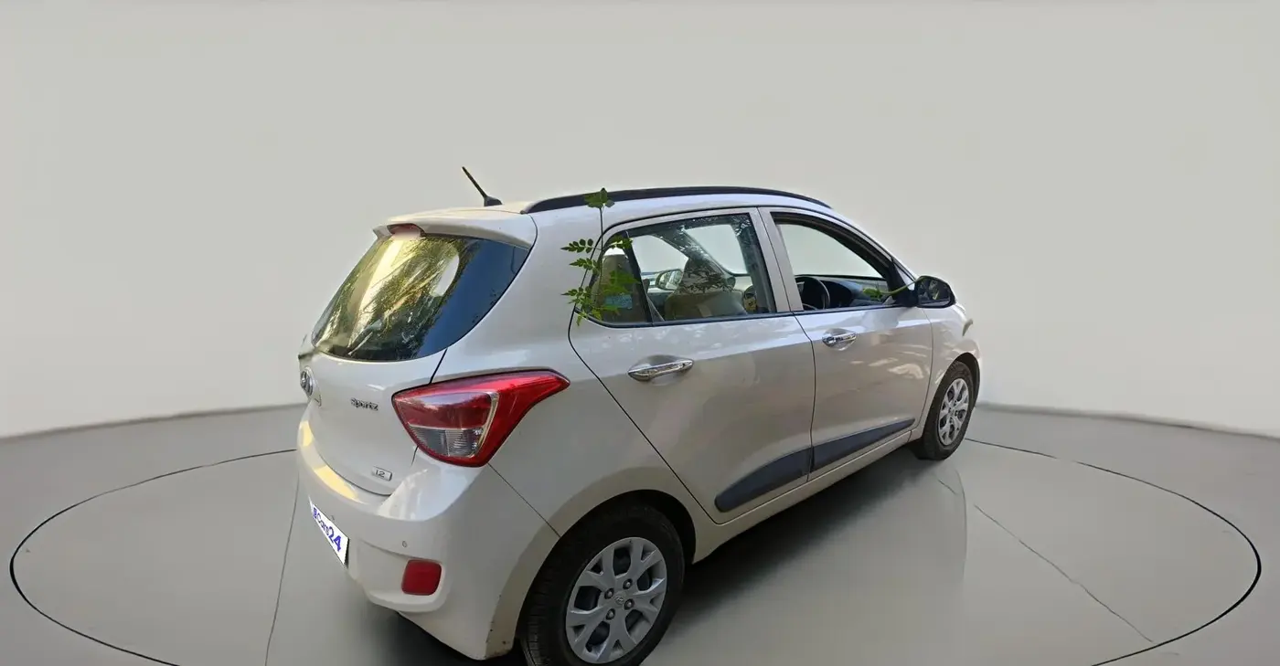 2013 Hyundai Grand i10 SPORTZ 1.2 KAPPA VTVT, Petrol, Manual, 35,536 km, exterior