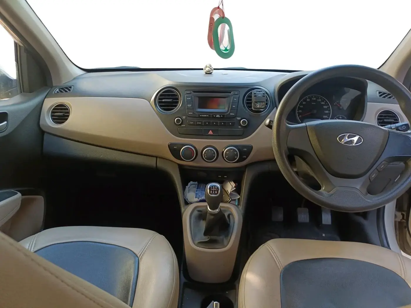 2013 Hyundai Grand i10 SPORTZ 1.2 KAPPA VTVT, Petrol, Manual, 35,536 km, interior