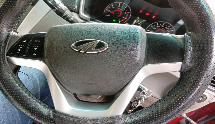 2017 Mahindra Kuv100 K8 D 6 STR, Diesel, Manual, 79,709 km, interior