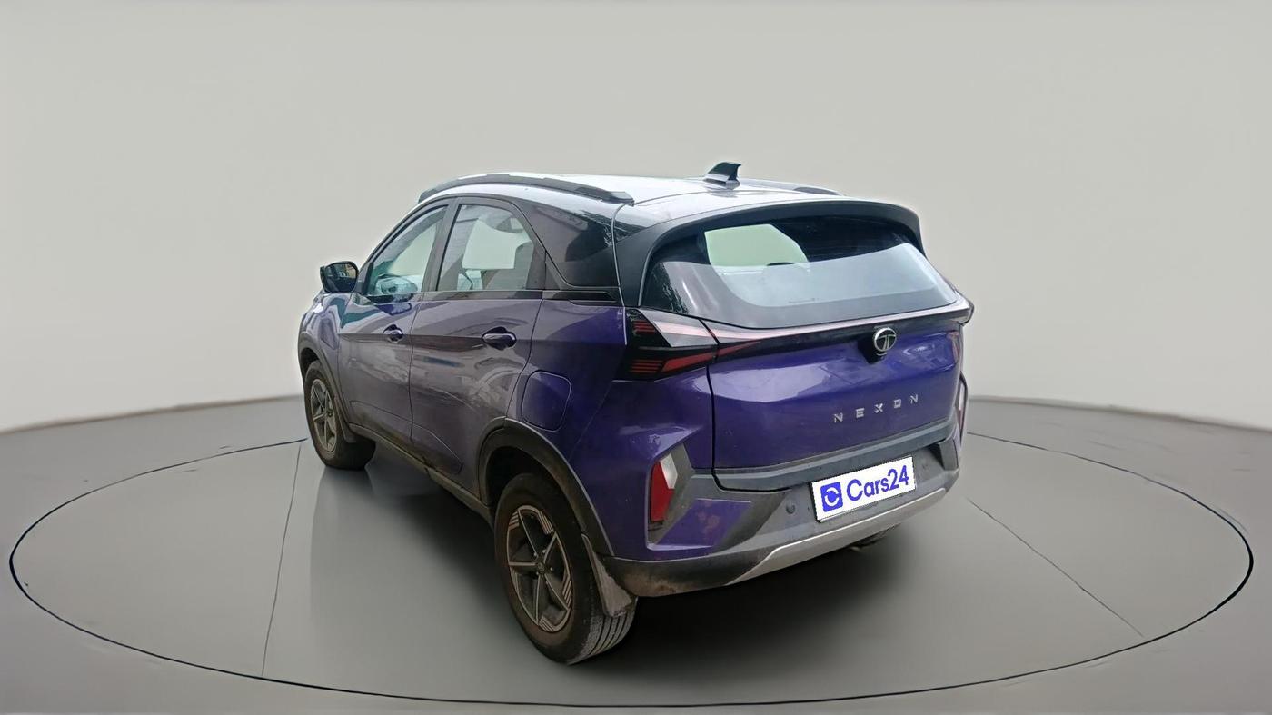 2024 Tata NEXON FEARLESS PURPLE + SUNROOF DCA DUAL TONE 1.2 PETROL, Petrol, Automatic, 12,054 km, exterior