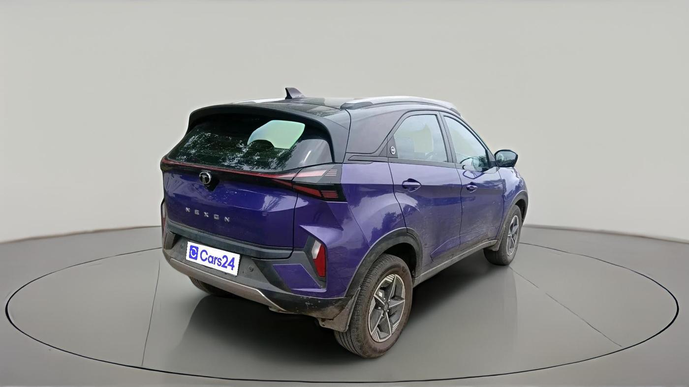 2024 Tata NEXON FEARLESS PURPLE + SUNROOF DCA DUAL TONE 1.2 PETROL, Petrol, Automatic, 12,054 km, exterior