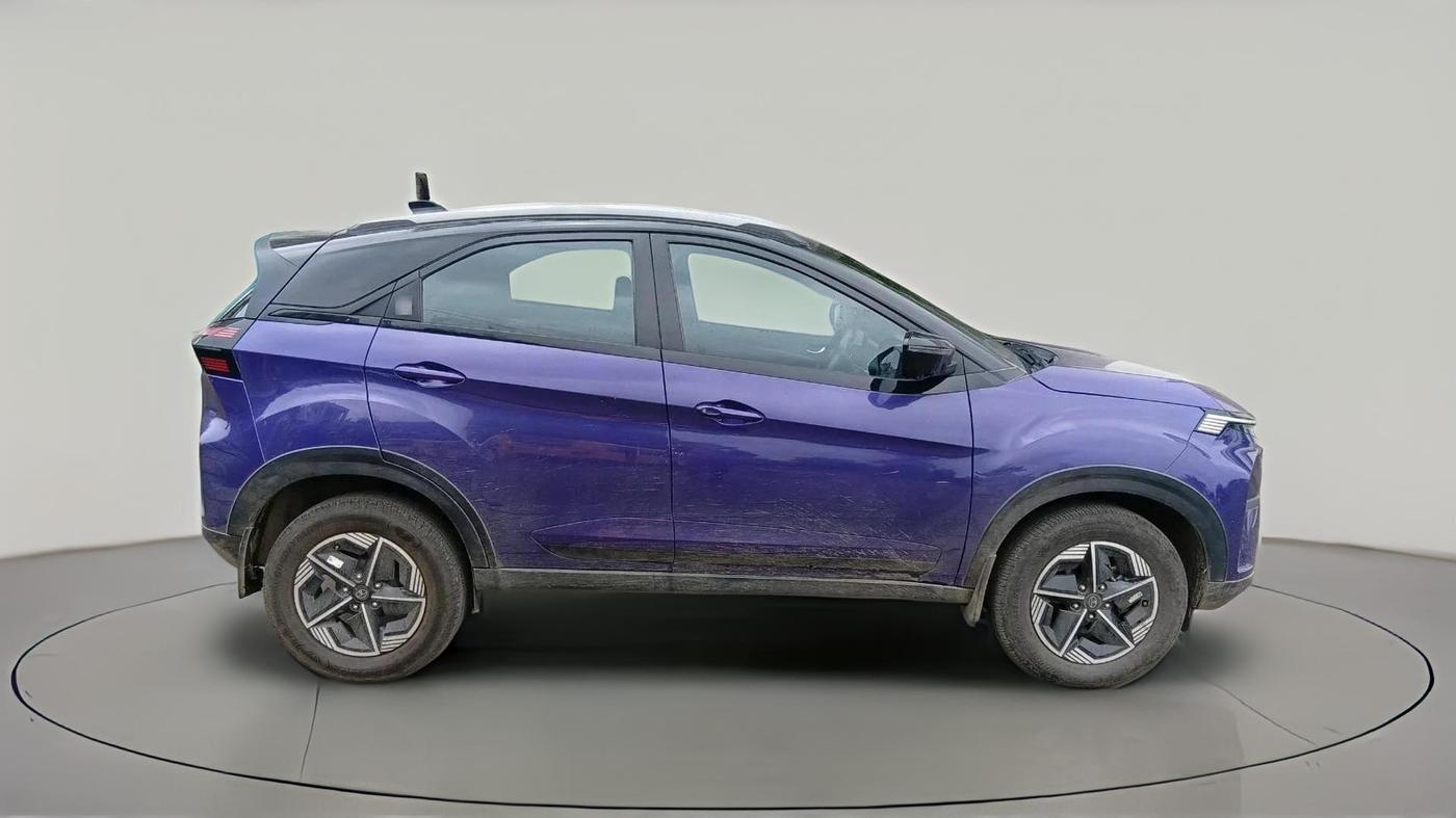 2024 Tata NEXON FEARLESS PURPLE + SUNROOF DCA DUAL TONE 1.2 PETROL, Petrol, Automatic, 12,054 km, exterior