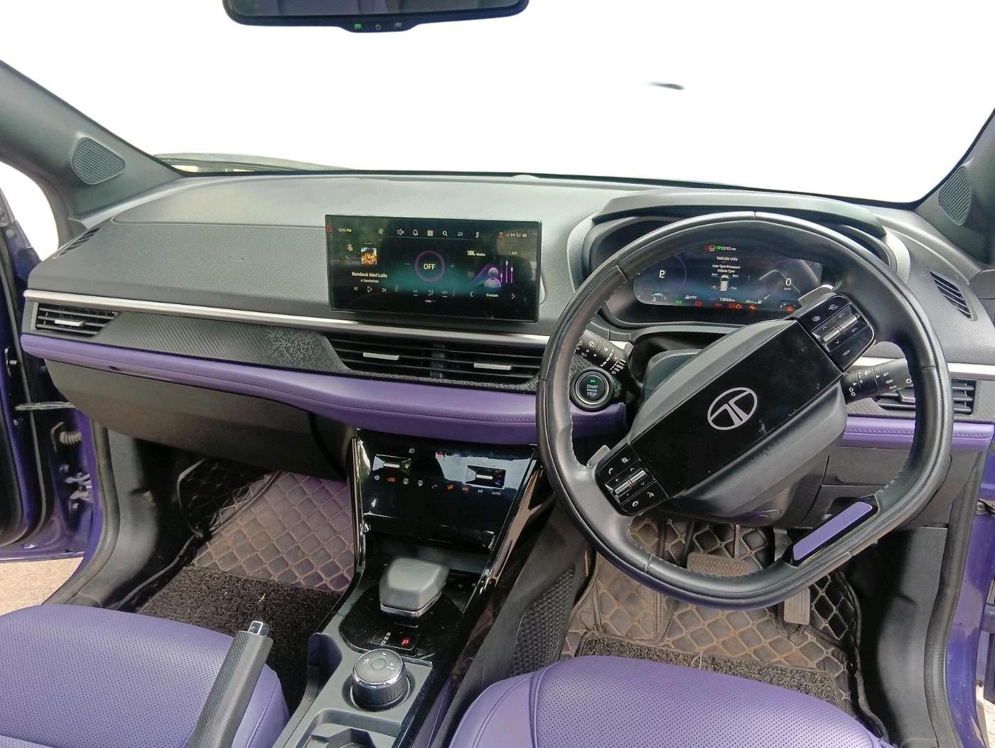 2024 Tata NEXON FEARLESS PURPLE + SUNROOF DCA DUAL TONE 1.2 PETROL, Petrol, Automatic, 12,054 km, interior