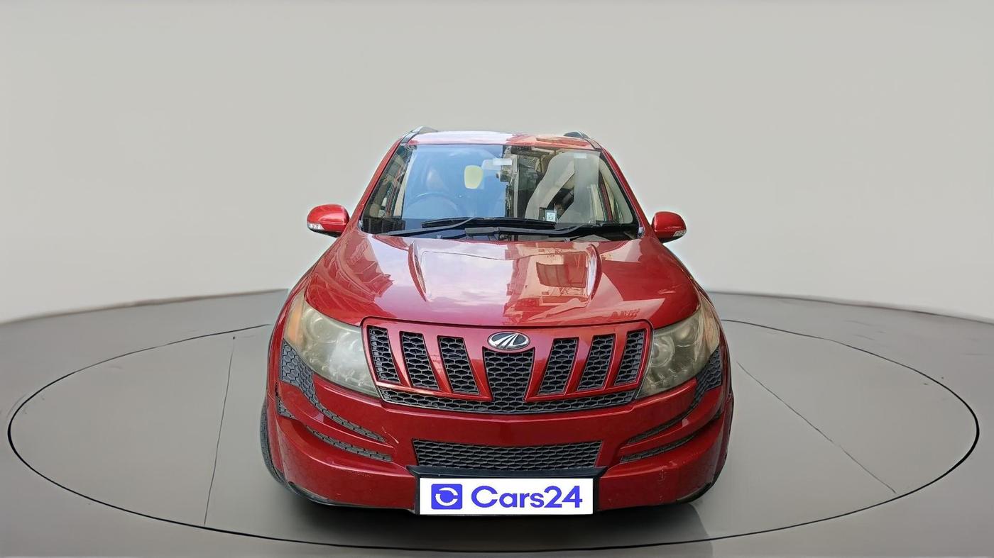 2015 Mahindra XUV500 W8, Diesel, Manual, 1,53,599 km, exterior