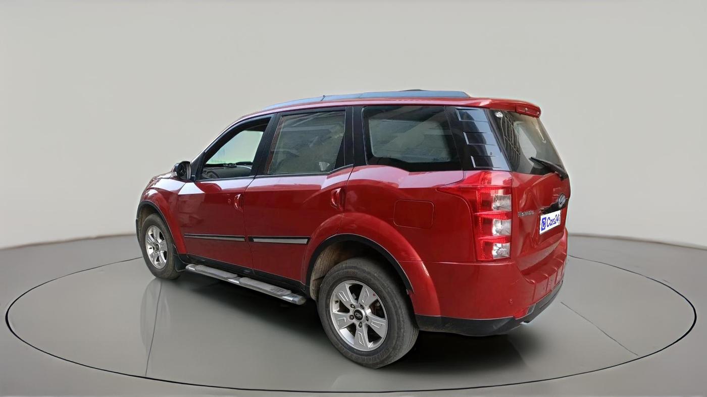 2015 Mahindra XUV500 W8, Diesel, Manual, 1,53,599 km, exterior