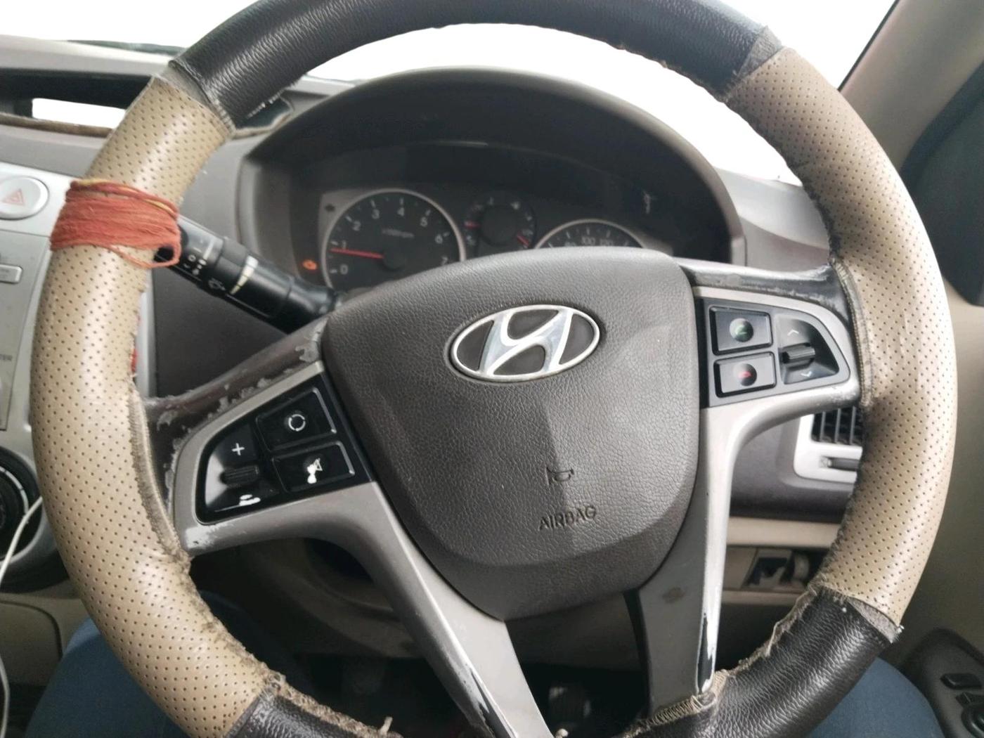2012 Hyundai i20 SPORTZ 1.2, Petrol, Manual, 1,15,000 km, interior