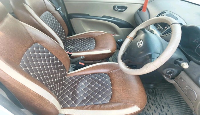 2012 Hyundai i10 MAGNA 1.1, CNG, Manual, 99,978 km, interior