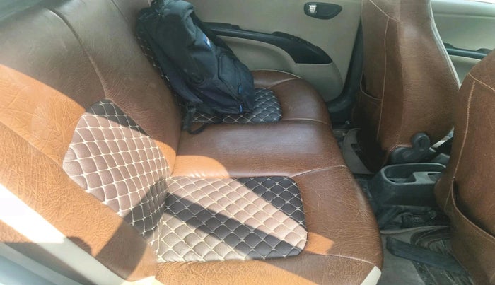 2012 Hyundai i10 MAGNA 1.1, CNG, Manual, 99,978 km, interior