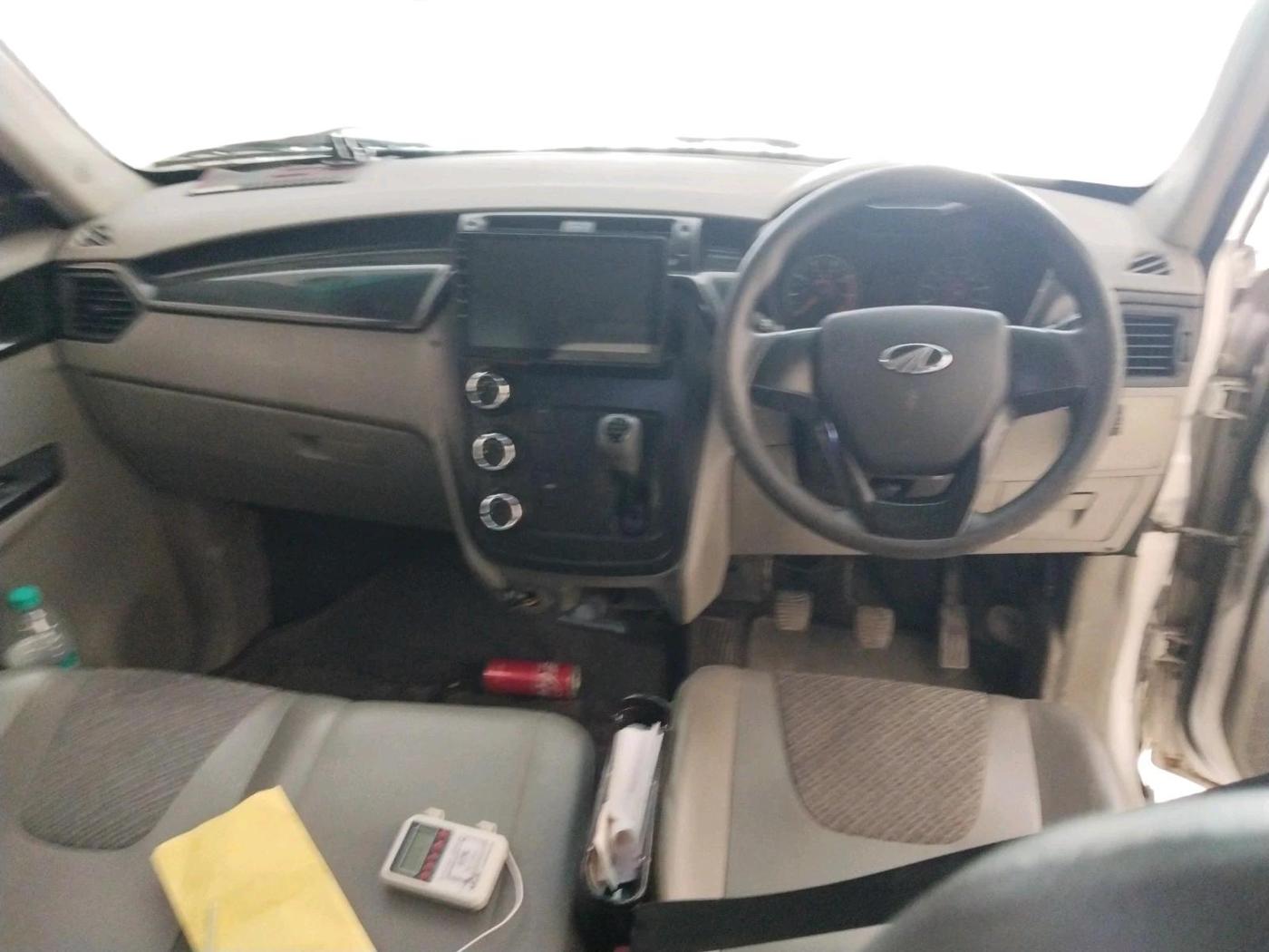 2017 Mahindra Kuv100 K4 D 6 STR, Diesel, Manual, 1,13,912 km, interior
