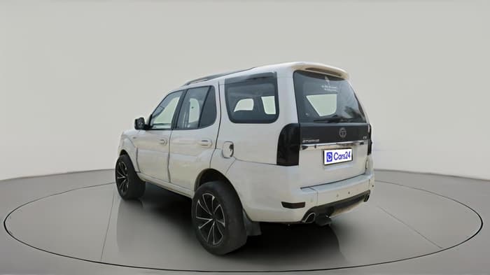 2015 Tata Safari Storme 2.2 VX 4X2, Diesel, Manual, 1,30,484 km, exterior