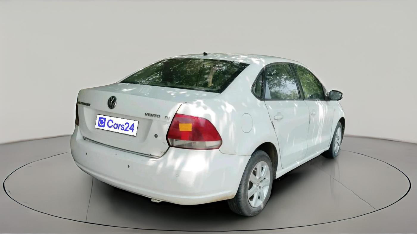2011 Volkswagen Vento HIGHLINE DIESEL 1.6, Diesel, Manual, 1,29,022 km, exterior