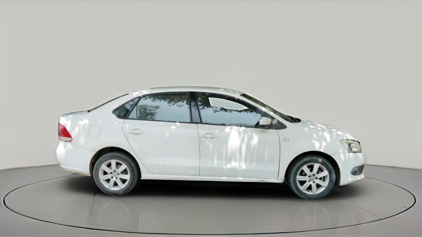 2011 Volkswagen Vento HIGHLINE DIESEL 1.6, Diesel, Manual, 1,29,022 km, exterior