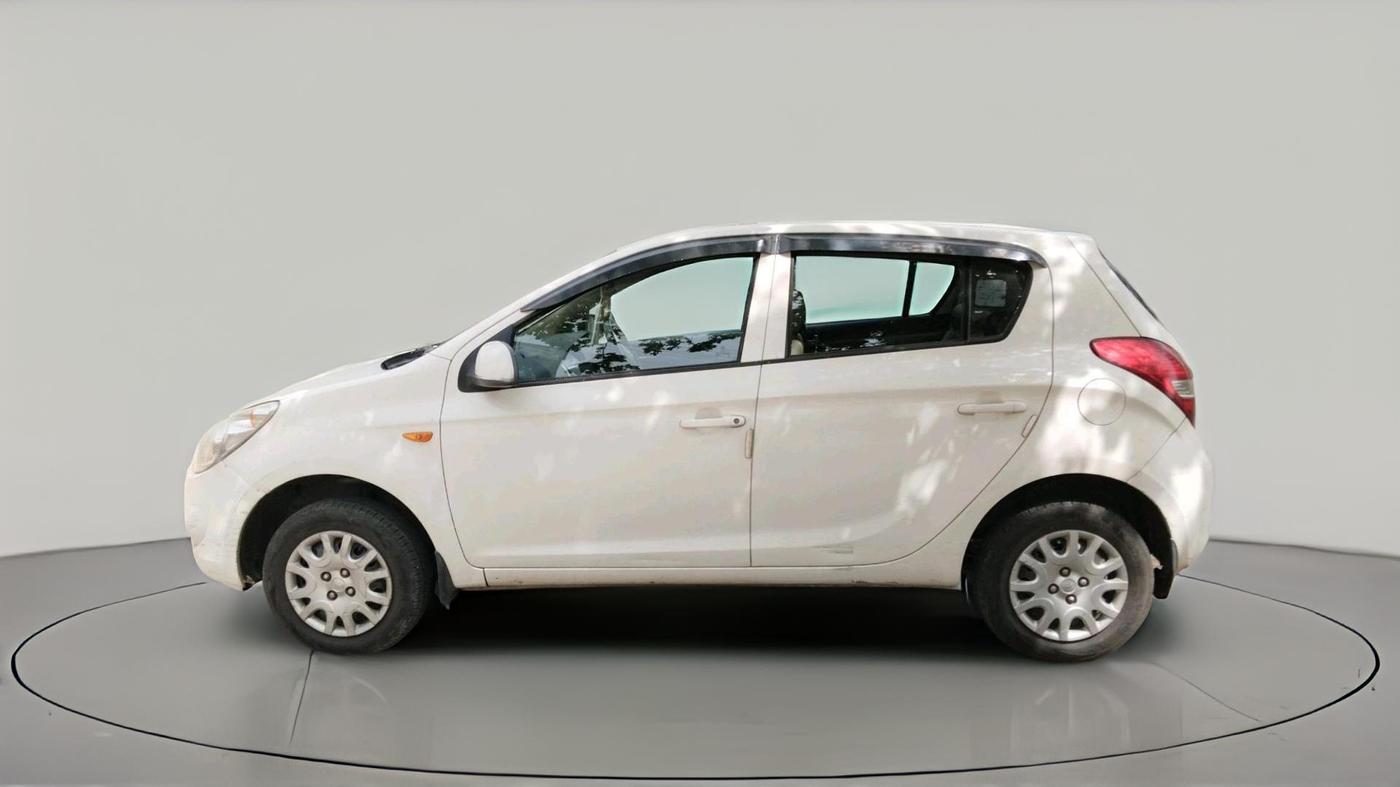 2011 Hyundai i20 MAGNA 1.2, CNG, Manual, 81,808 km, exterior