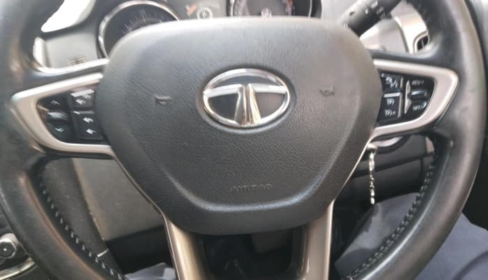 2017 Tata Hexa XTA 4X2 6 STR, Diesel, Automatic, 1,46,191 km, interior