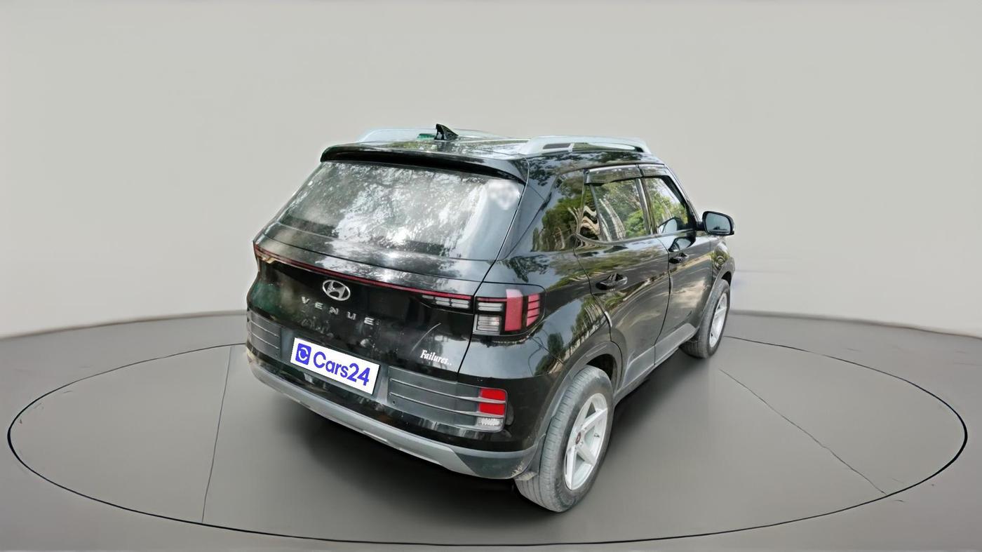 2024 Hyundai VENUE S(O) 1.2, Petrol, Manual, 45,000 km, exterior