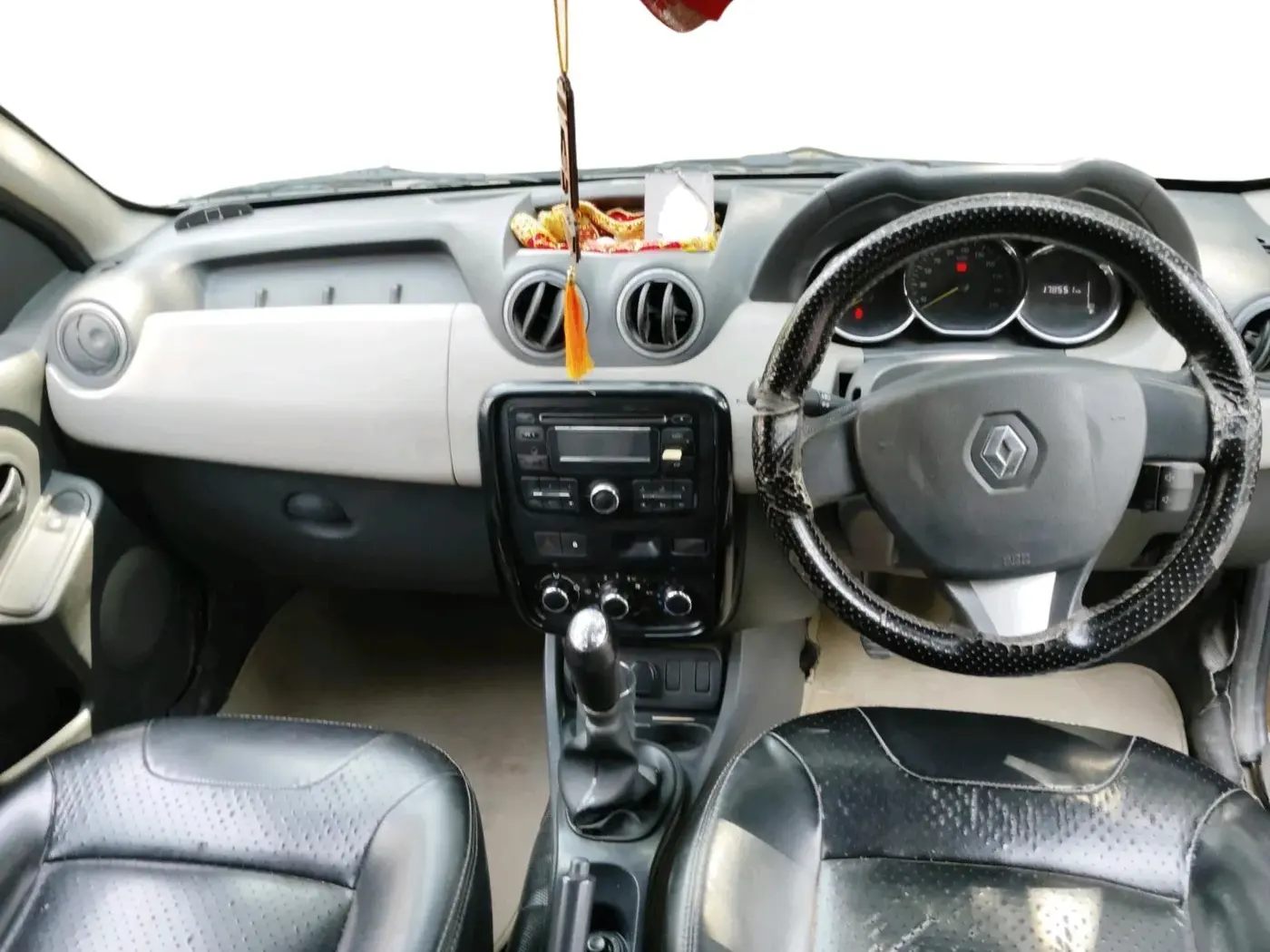 2015 Renault Duster 85 PS RXL DIESEL, Diesel, Manual, 1,78,551 km, interior