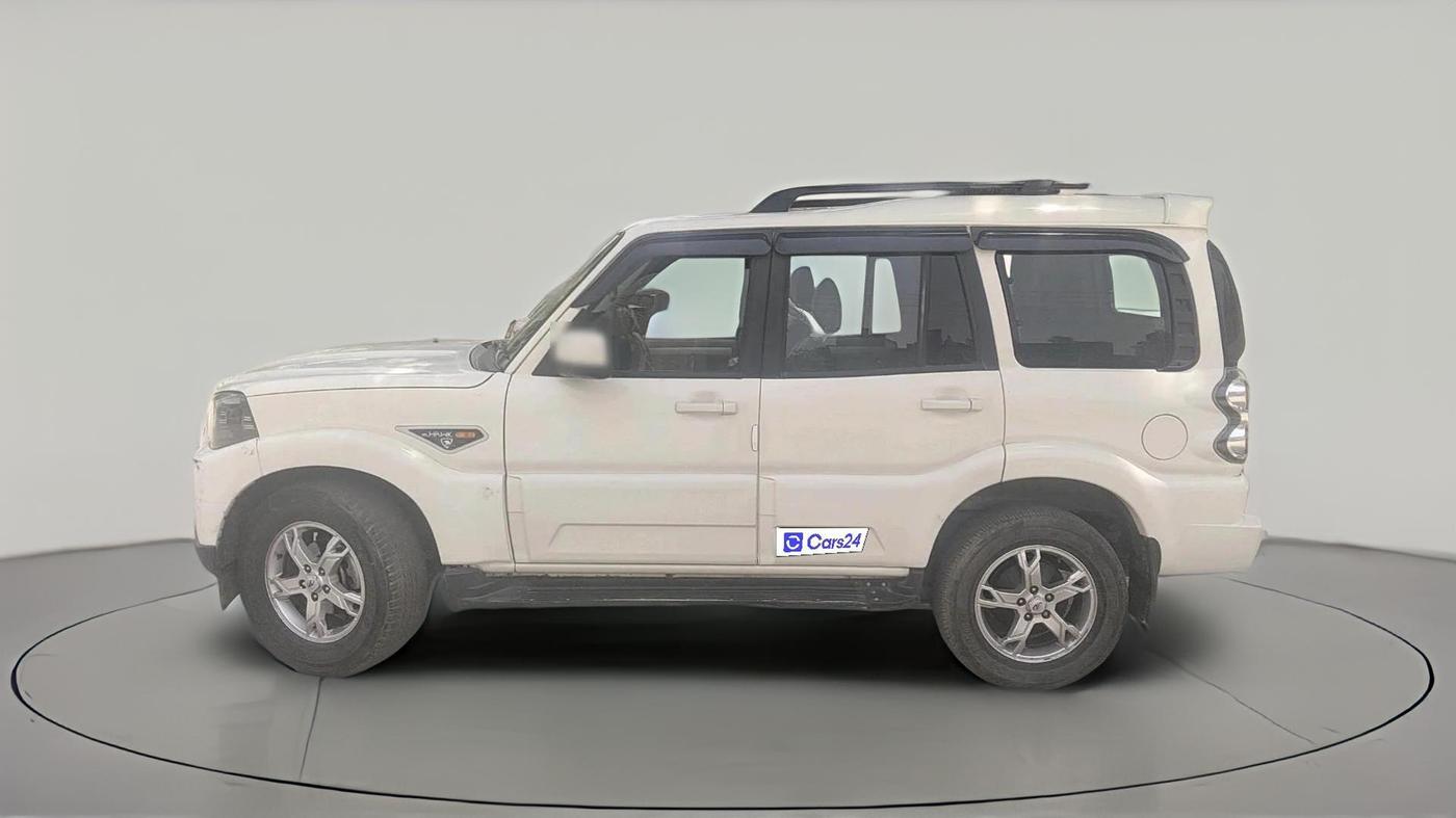 2017 Mahindra Scorpio S10, Diesel, Manual, 1,16,500 km, exterior
