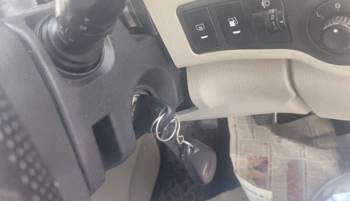 2017 Mahindra Scorpio S10, Diesel, Manual, 1,16,500 km, interior
