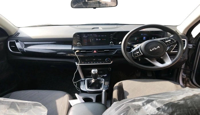 2024 KIA SELTOS  HTK PLUS 1.5 DIESEL IMT, Diesel, Manual, 56,213 km, interior