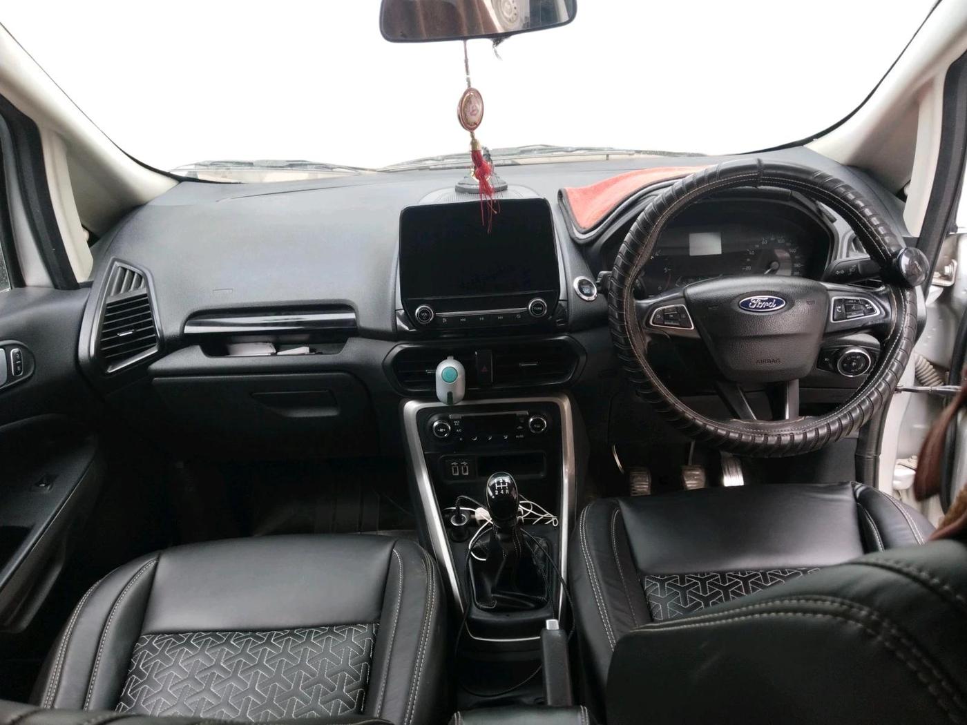 2018 Ford Ecosport TITANIUM 1.5L DIESEL, Diesel, Manual, 1,21,741 km, interior