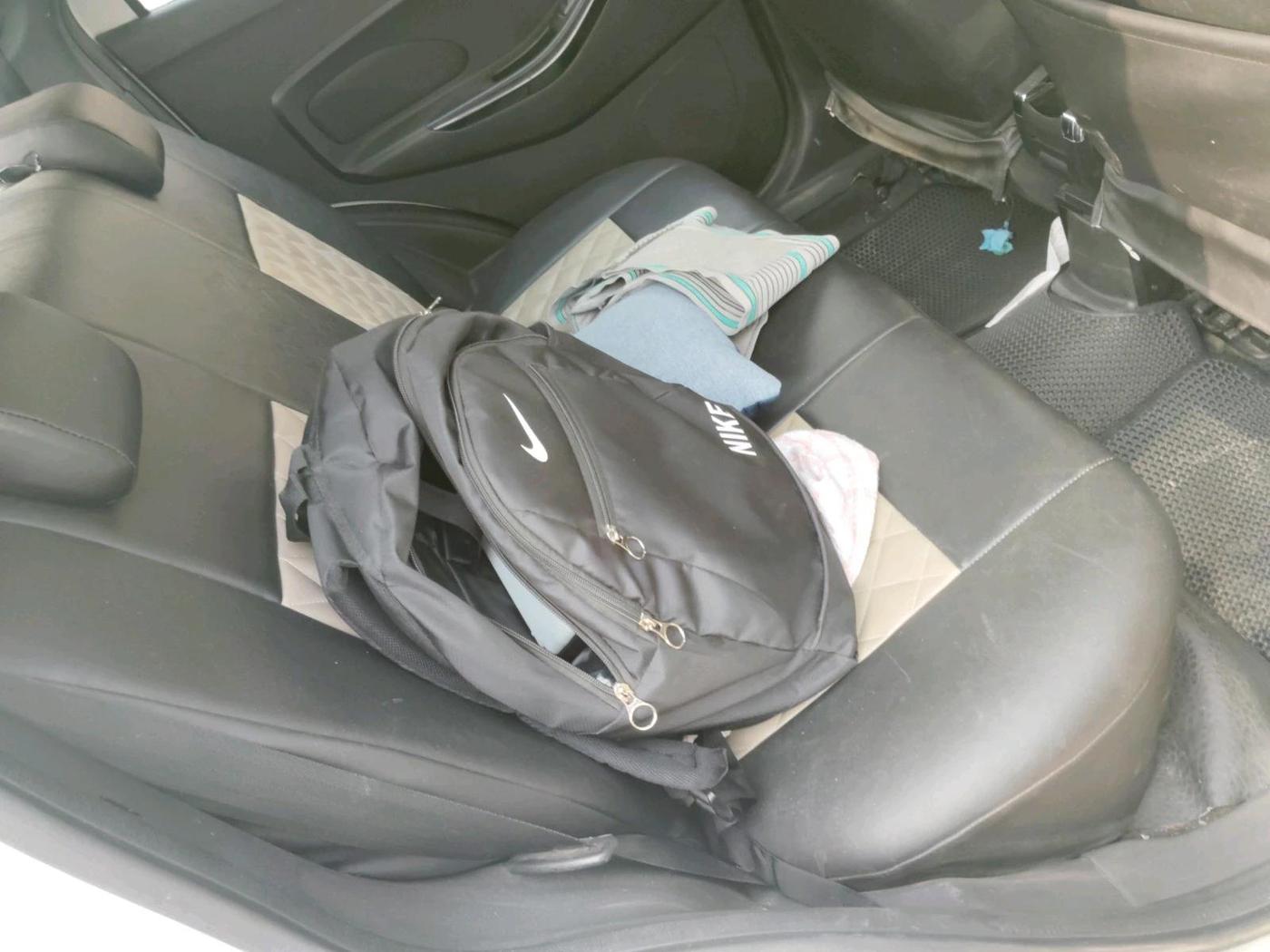 2019 Ford New Figo TITANIUM 1.2 PETROL MT, Petrol, Manual, 33,877 km, interior