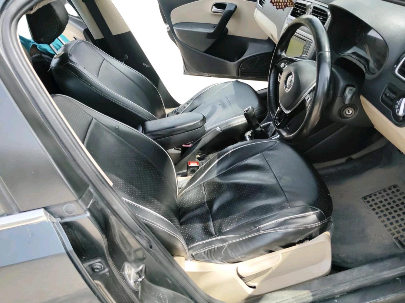 2016 Volkswagen Ameo COMFORTLINE 1.5L, Diesel, Manual, 1,14,789 km, interior