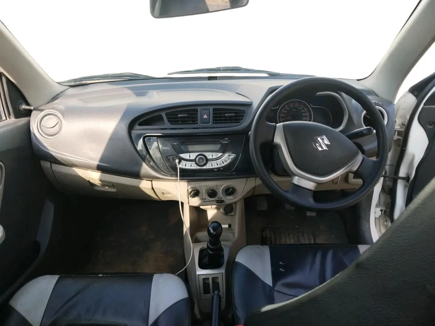2016 Maruti Alto K10 VXI, Petrol, Manual, 1,07,000 km, interior