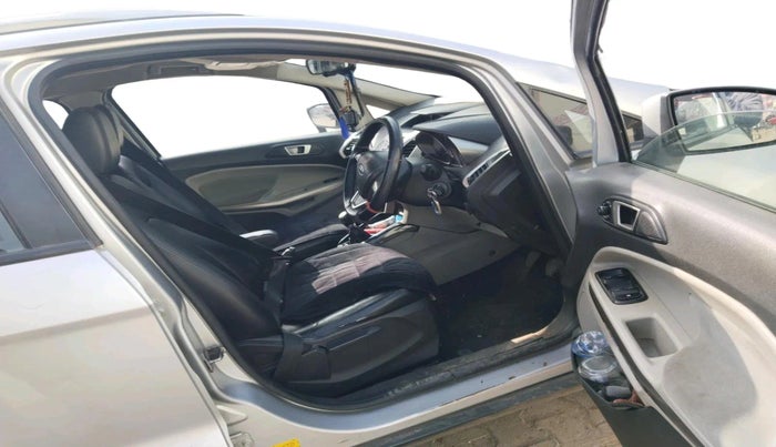 2015 Ford Ecosport TITANIUM 1.5L DIESEL, Diesel, Manual, 1,06,000 km, interior