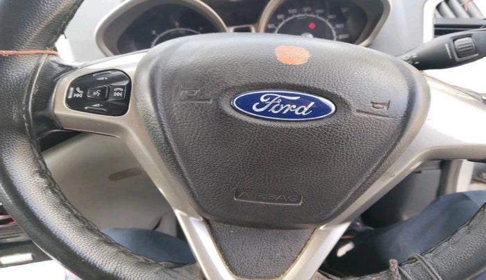 2015 Ford Ecosport TITANIUM 1.5L DIESEL, Diesel, Manual, 1,06,000 km, interior