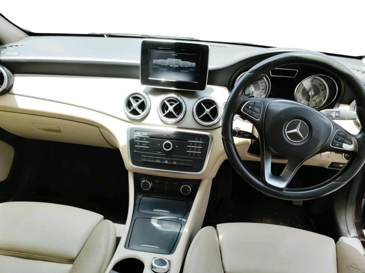 2016 Mercedes Benz GLA Class 200 CDI SPORT, Diesel, Automatic, 1,07,011 km, interior